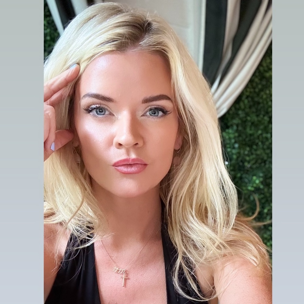Meet your Posher, Jennifer